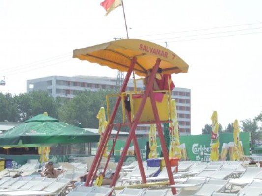 Salvamarii din Mamaia dau la vâsle în faţa reprezentanţilor MDRT